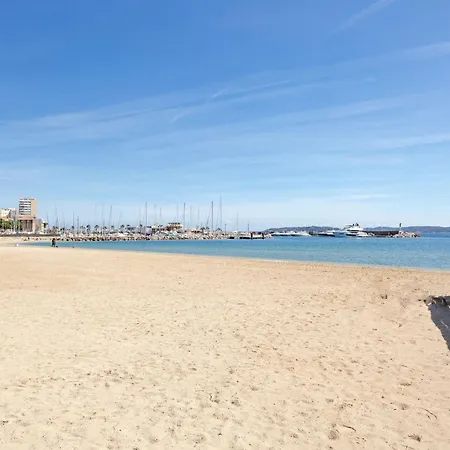 아파트 Les Coteaux De La Nartelle-32 By Interhome *