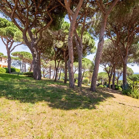 Les Coteaux De La Nartelle-32 By Interhome Daire *
