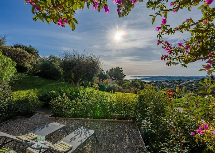 Les Coteaux De La Nartelle-32 By Interhome