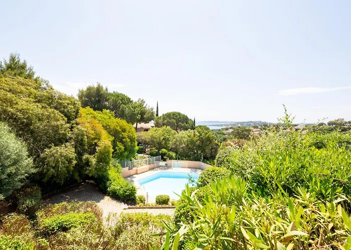 Les Coteaux De La Nartelle-32 By Interhome Apartamento