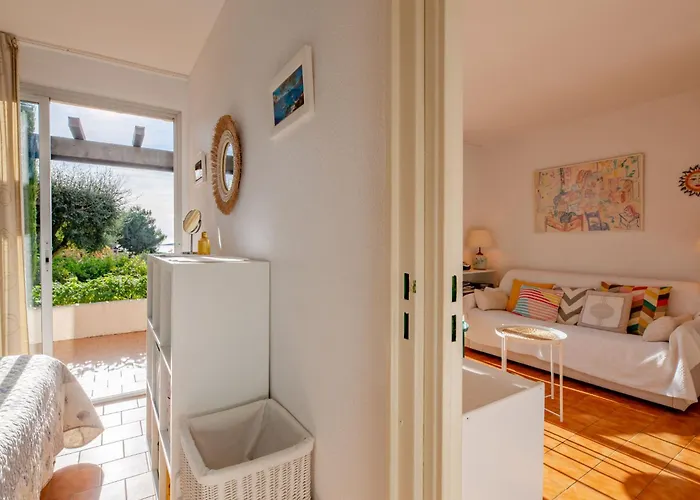 Les Coteaux De La Nartelle-32 By Interhome